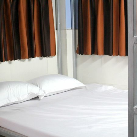 Aloha Saigon (Adults Only) Hostel Ho Chi Minh City Exterior photo