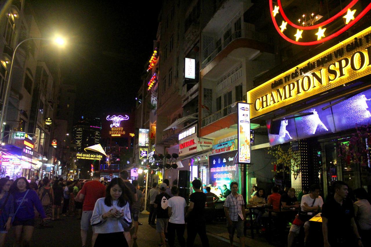 Aloha Saigon (Adults Only) Hostel Ho Chi Minh City Exterior photo