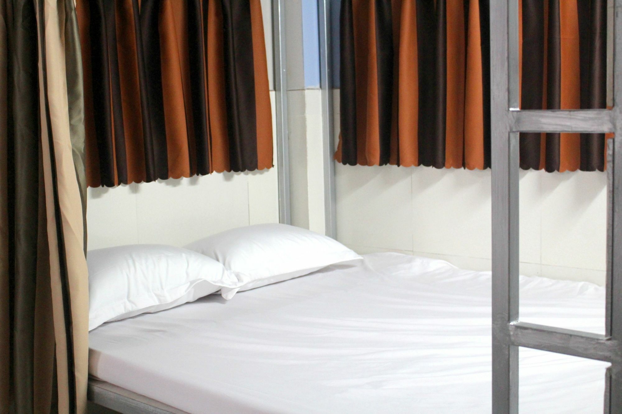 Aloha Saigon (Adults Only) Hostel Ho Chi Minh City Exterior photo